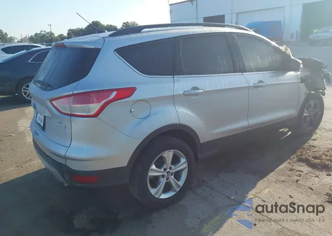 2015 Ford Escape Se z USA, uszkodzony, nr VIN 1FMCU0GXXFUA06339